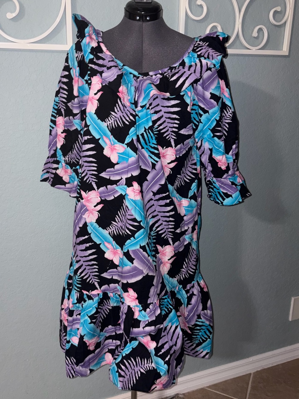 Vintage Hilo Hattie Hawaiian Floral Tropical Dress Large